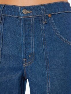 SNACKS! The Smoothie Carpenter Sneak - Clean Your Plate 14 SNACKS! The Smoothie Carpenter Sneak - Clean Your Plate -Mother Denim 10588 1321 CNT VW F Detail 4703