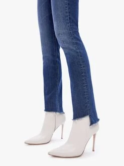 The Mid Rise Dazzler Ankle Step Fray - On The Edge -Mother Denim 10816 104 OTE 0600