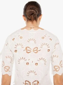 The Social Butterfly - Take A Bow 16 The Social Butterfly - Take A Bow -Mother Denim 2482 1437 TKB VW E Detail 3973