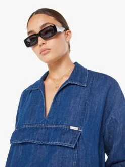 The Roo - Moving To Marseille -Mother Denim 30601 1352 MEI VW E Detail 4045