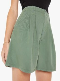 The Pleated Chute Prep Short - Hedge Green -Mother Denim 4702 1292 HDG VW E Swatch 4134
