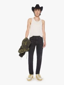 The Chaser - Speak Of The Devil -Mother Denim 5104 662 SKL VW A FullBodyFront 2287 9a1481ae 3536 47dc 8ee1 f536e0f09df0