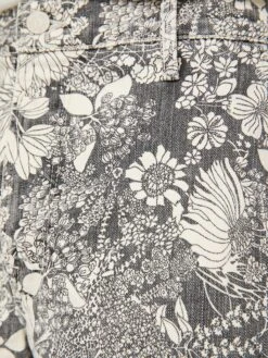 The Big Shot Prep Short - French Fairy Tale -Mother Denim 5137 1478 FFT VW F Detail 7086