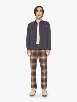 The Freeze - Faded Black -Mother Denim 6071 964 FDB VW D FullBodyFront 2108