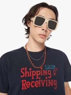 The Lowdown - Shipping And Receiving -Mother Denim 6104 944 SHG VW E Detail 2271