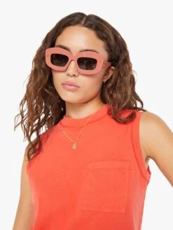 The Mock 10 Tee - Hot Coral -Mother Denim 8283 944 HCL VW E Detail 4767