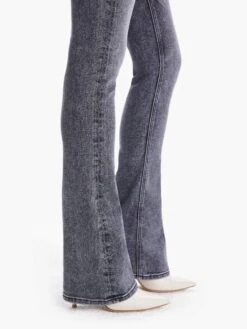 High Waisted Runaway - Train Stops -Mother Denim THEHIGHWAISTEDRUNAWAY TRAINSTOPS 1043 815 TRN 01607
